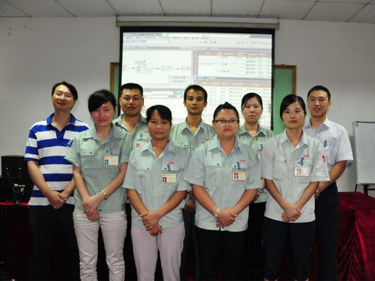 東莞新南利員工工作服 東莞新南利員工工作服